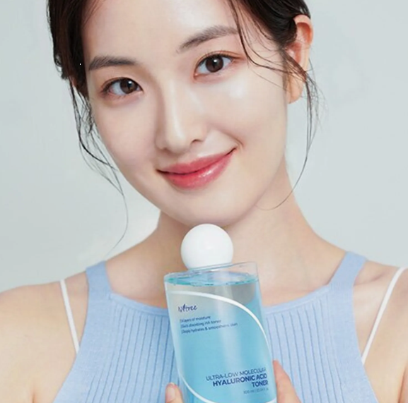Isntree Ultra-Low Molecular Hyaluronic Acid Toner 300mL